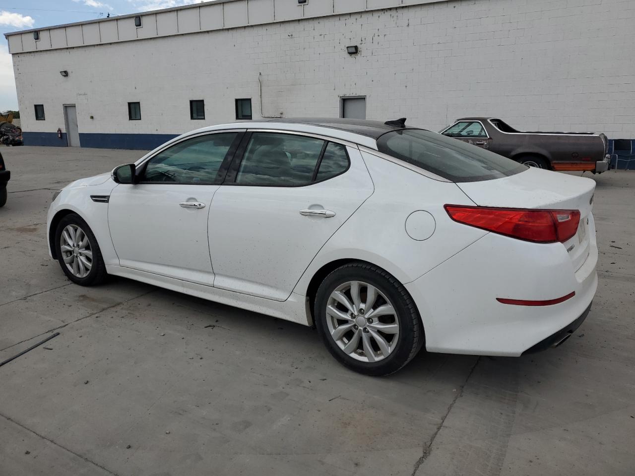 Kia Optima Ex Image 2