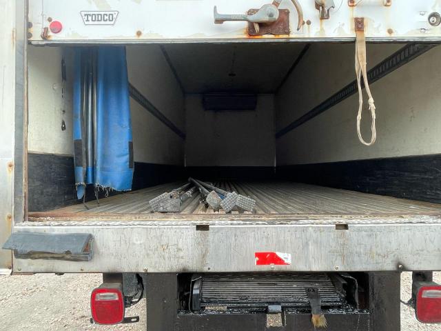 Peterbilt 330 Image 11