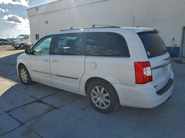 Chrysler Minivan Touring Image 2