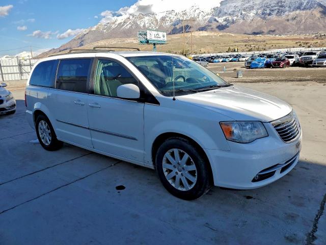 Chrysler Minivan Touring Image 11