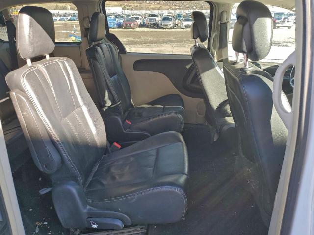 Chrysler Minivan Touring Image 9