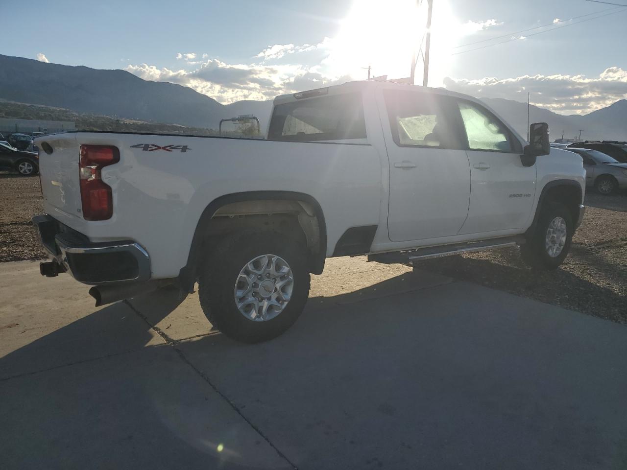 Chevrolet Silverado K2500 Heavy Duty Lt Image 9