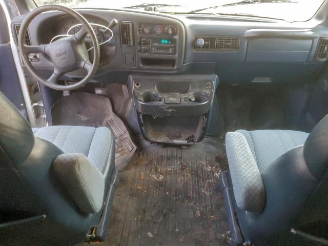 GMC Savana G3500 Image 5