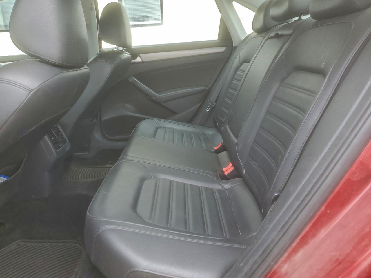 Volkswagen Passat Se Image 11