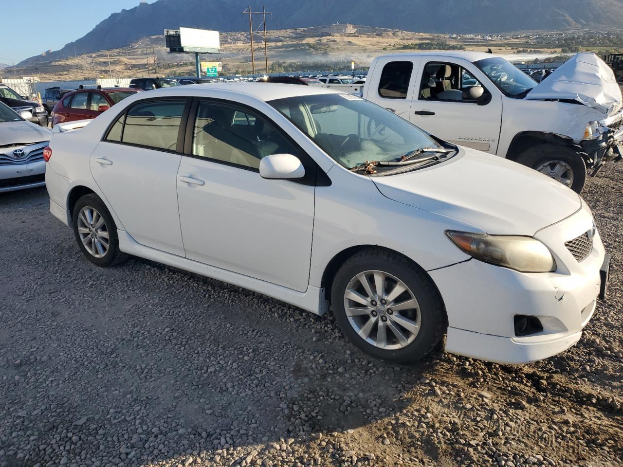 Toyota Corolla Base Image 5