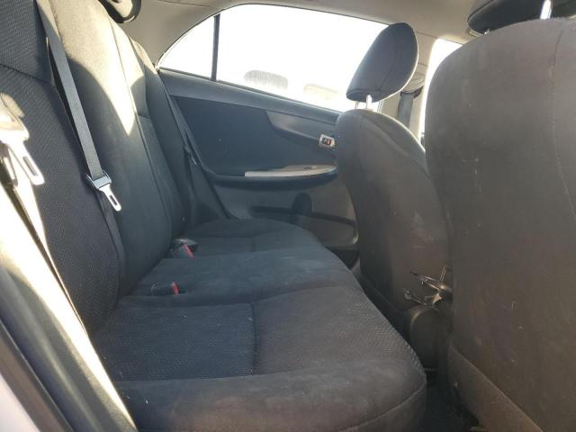 Toyota Corolla Base Image 7