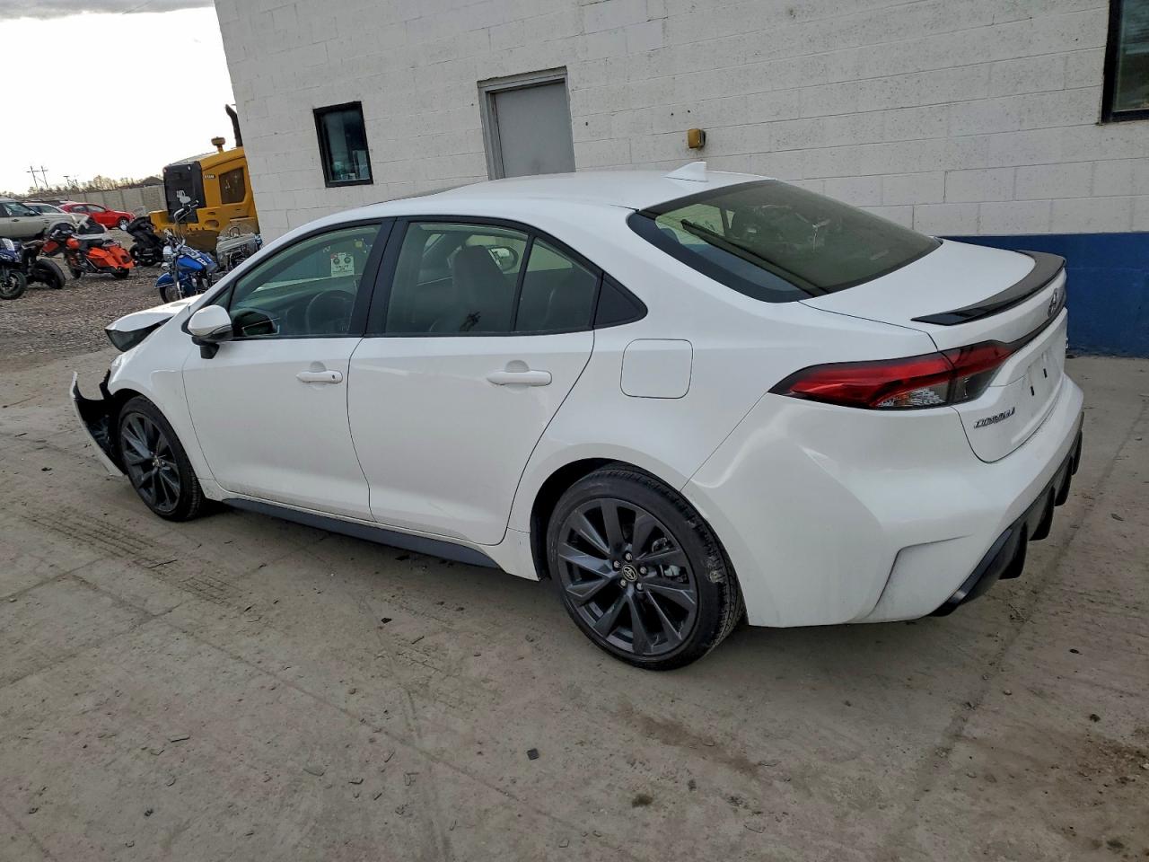 Toyota Corolla Xse Image 11