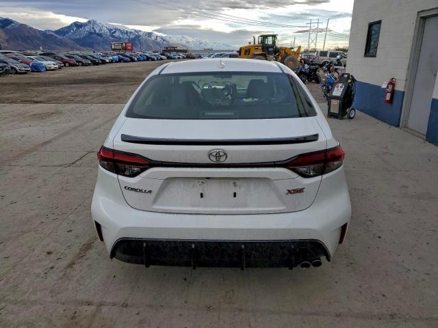 Toyota Corolla Xse Image 5