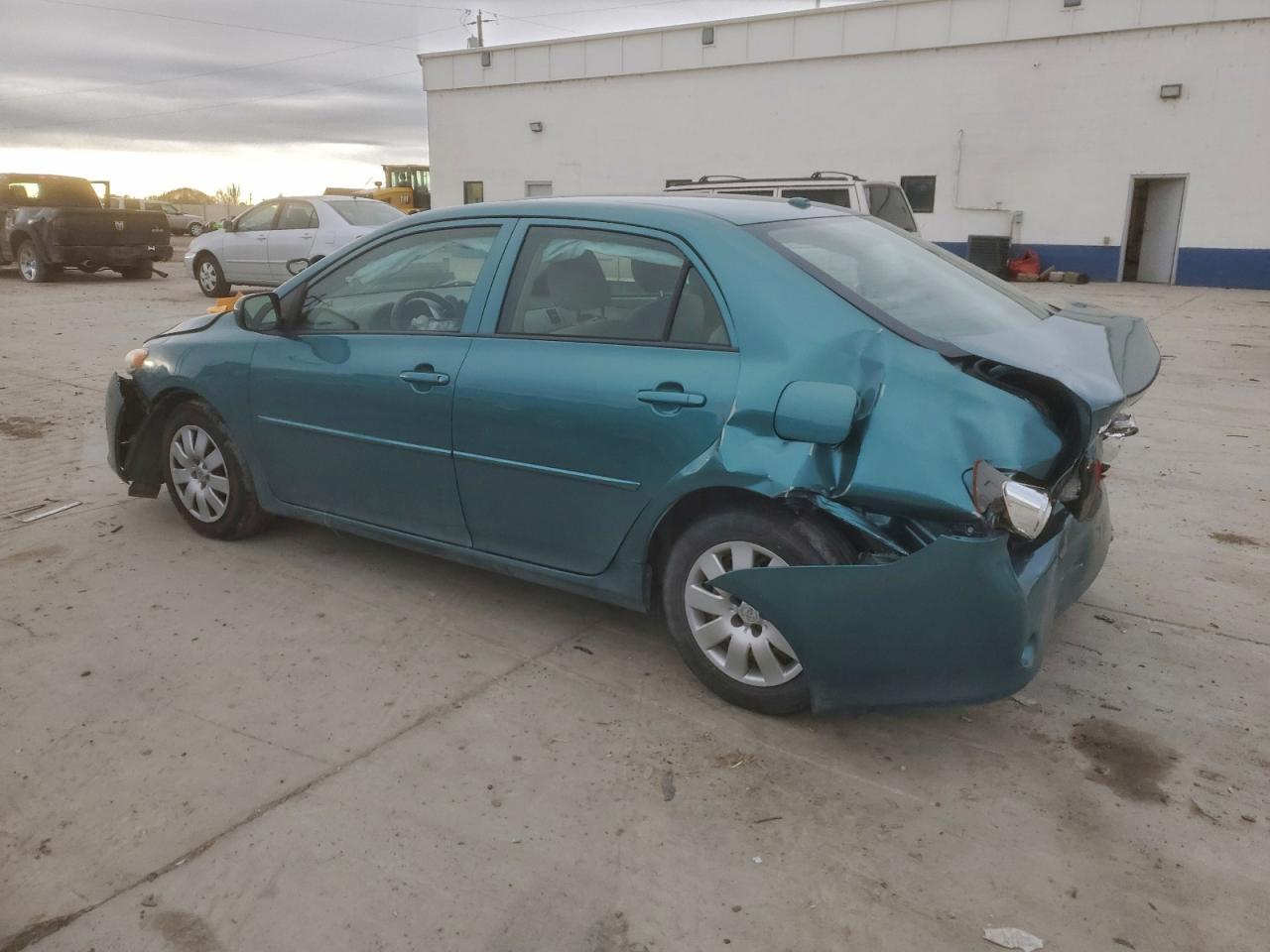 Toyota Corolla Base Image 4