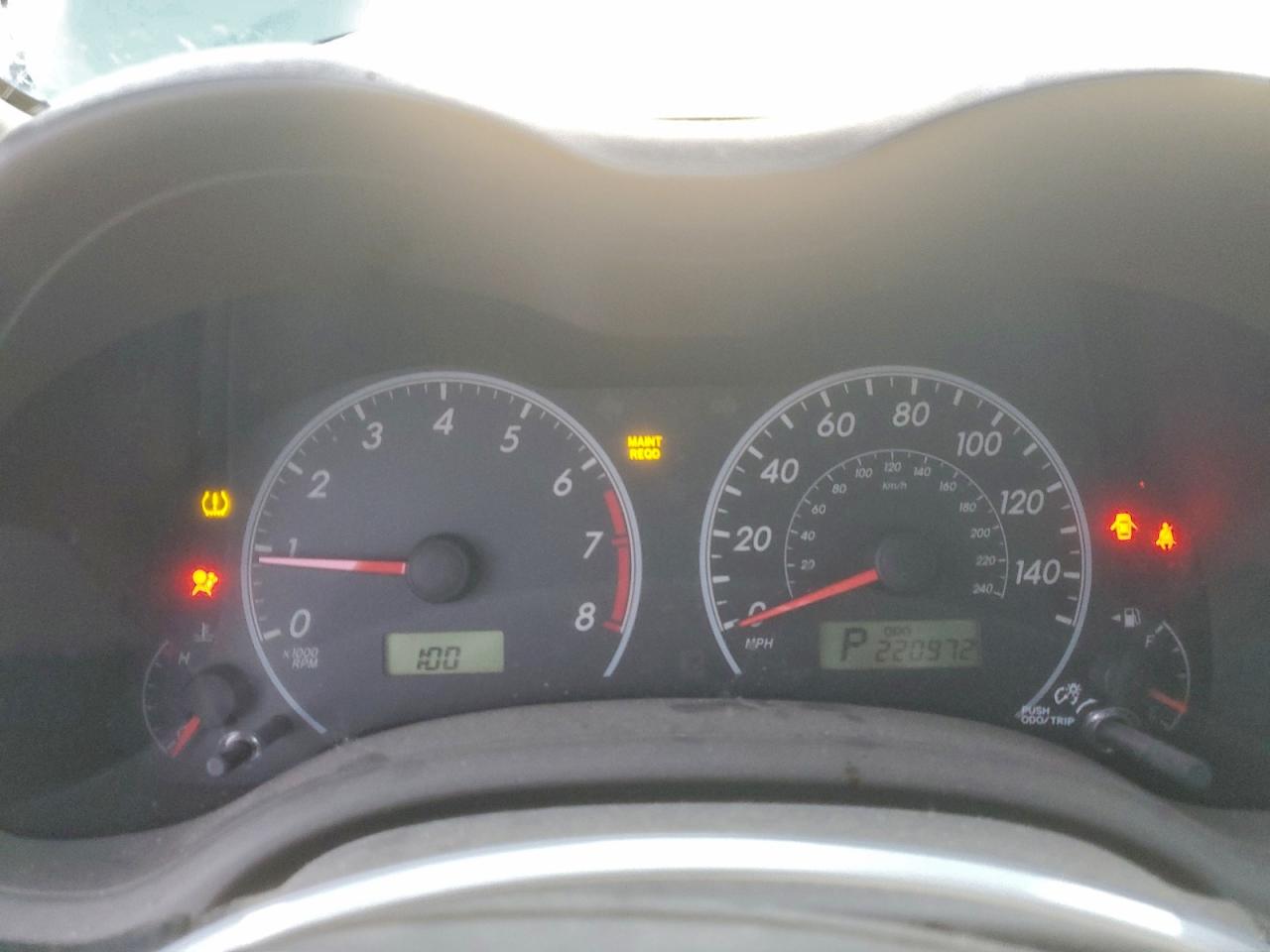 Toyota Corolla Base Image 13