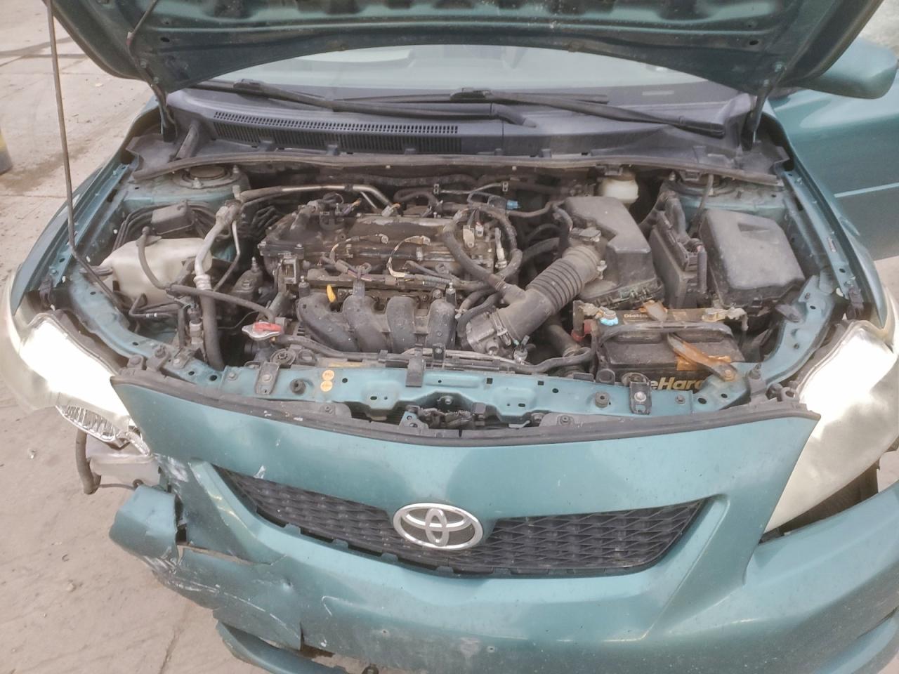 Toyota Corolla Base Image 6