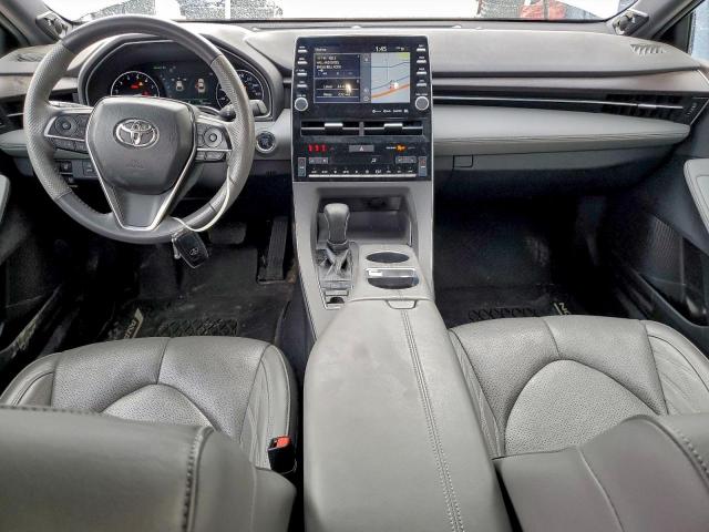 Toyota Avalon Xle Image 2