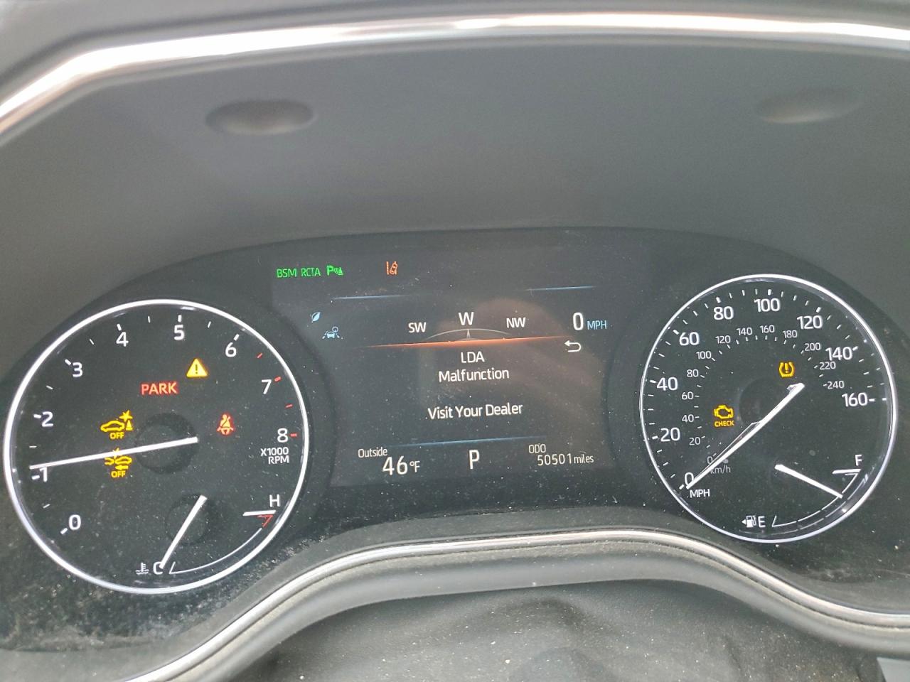 Toyota Avalon Xle Image 12