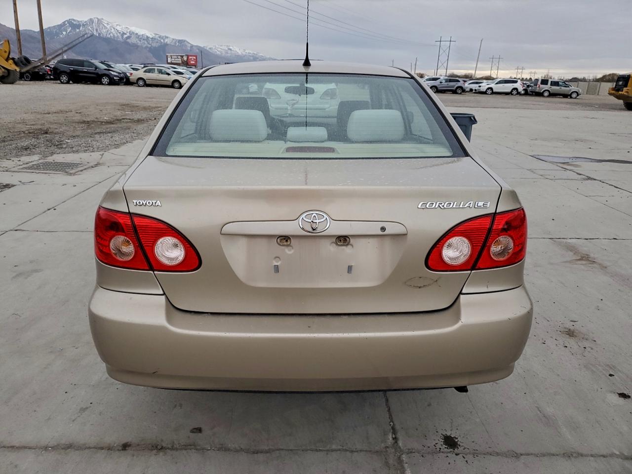 Toyota Corolla Ce Image 10