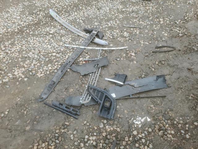 GMC Acadia Denali Image 12