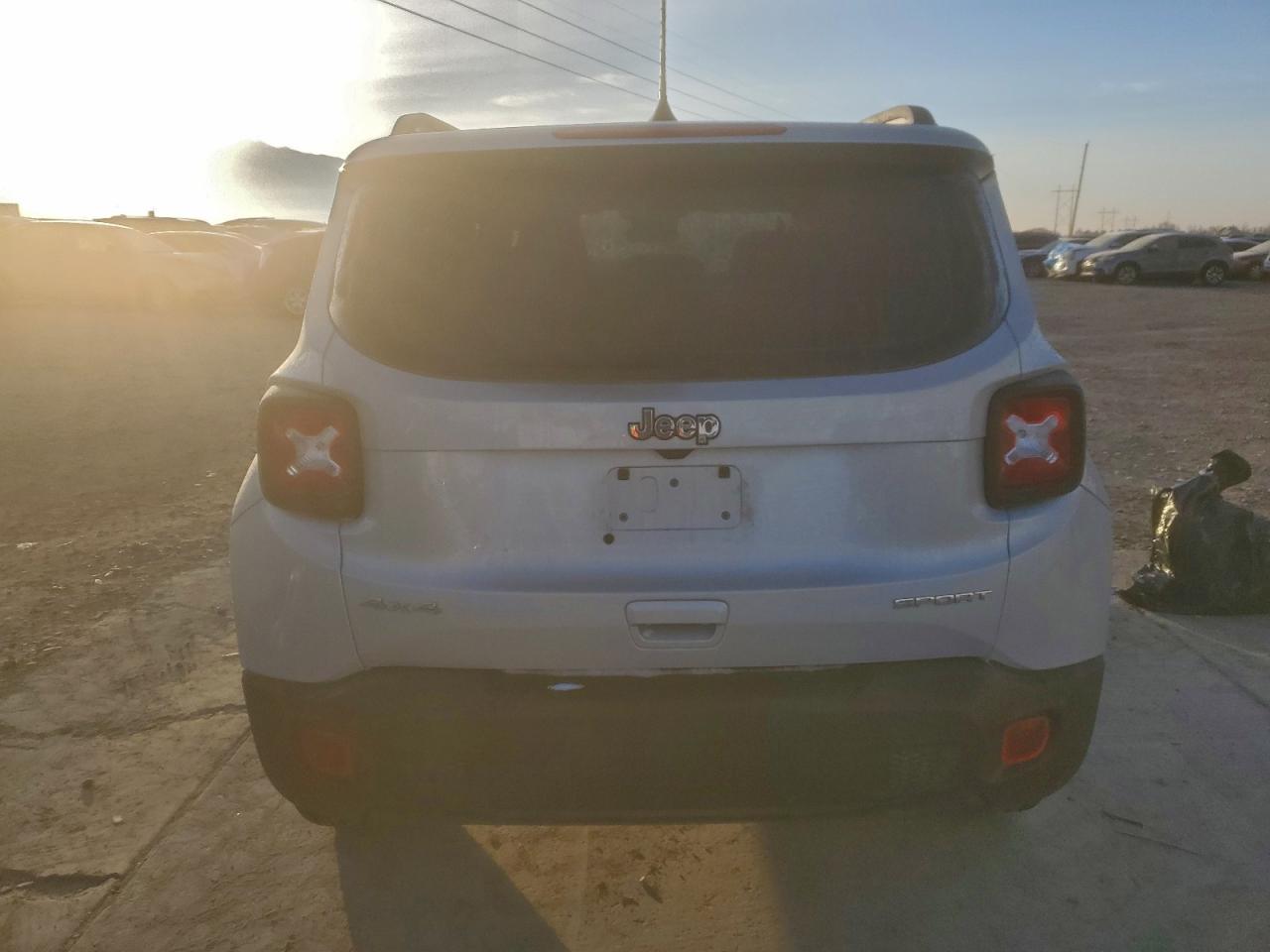 Jeep Renegade Sport Image 6