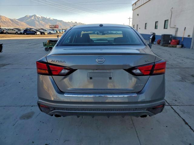 Nissan Altima Sl Image 12