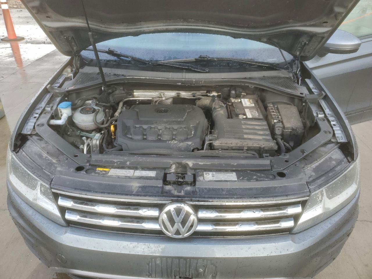 Volkswagen Tiguan S Image 8