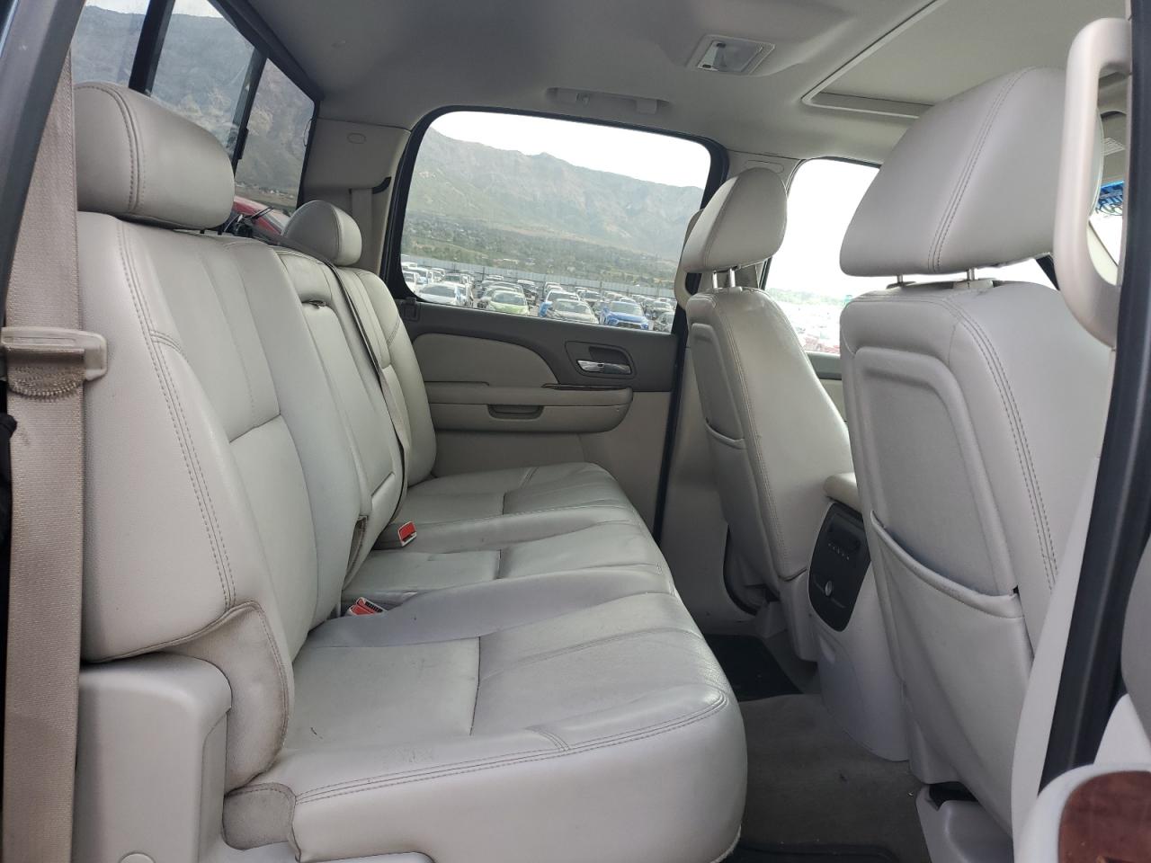 Chevrolet Silverado K1500 Ltz Image 9