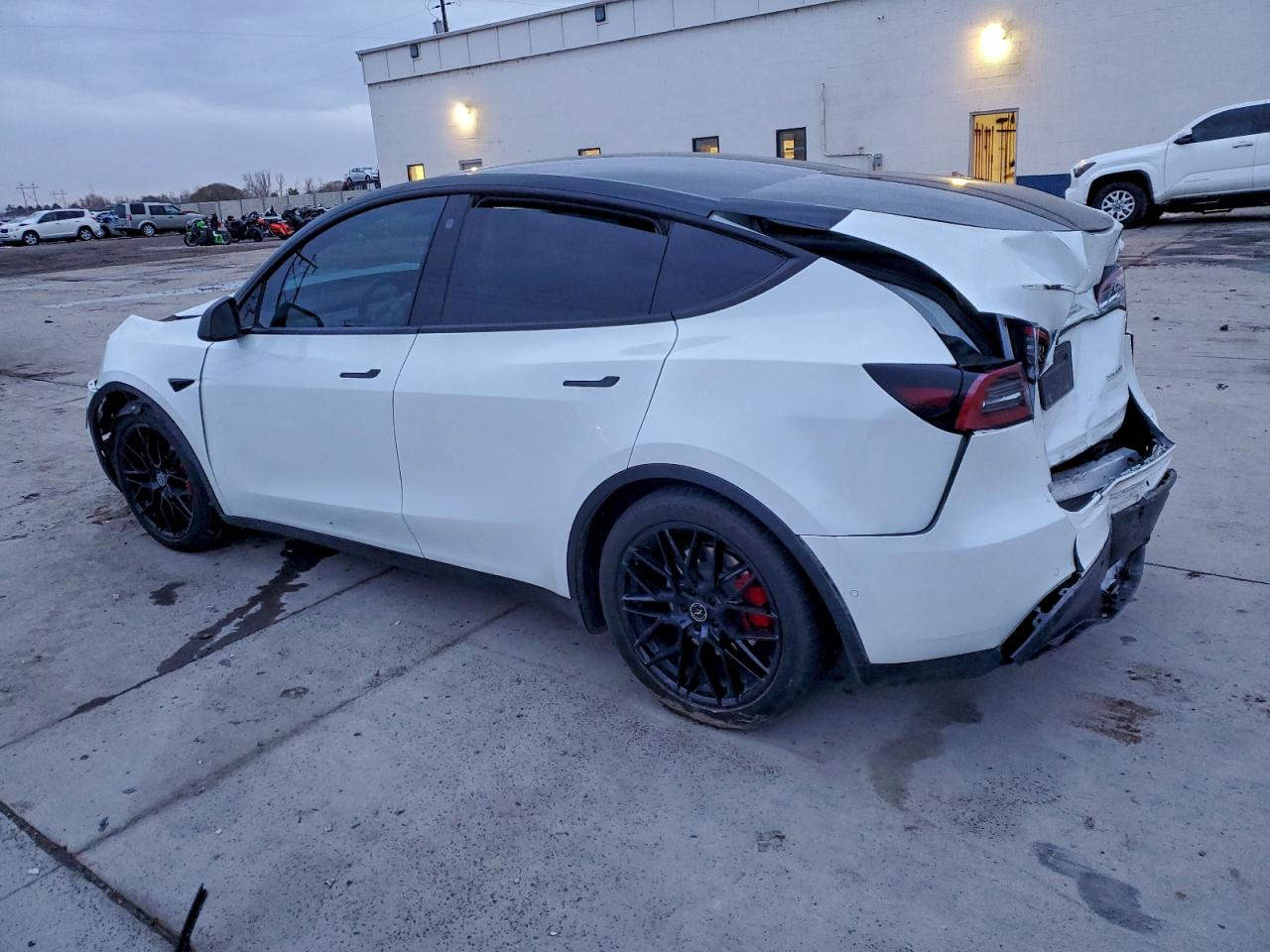 Tesla Model Y Image 3