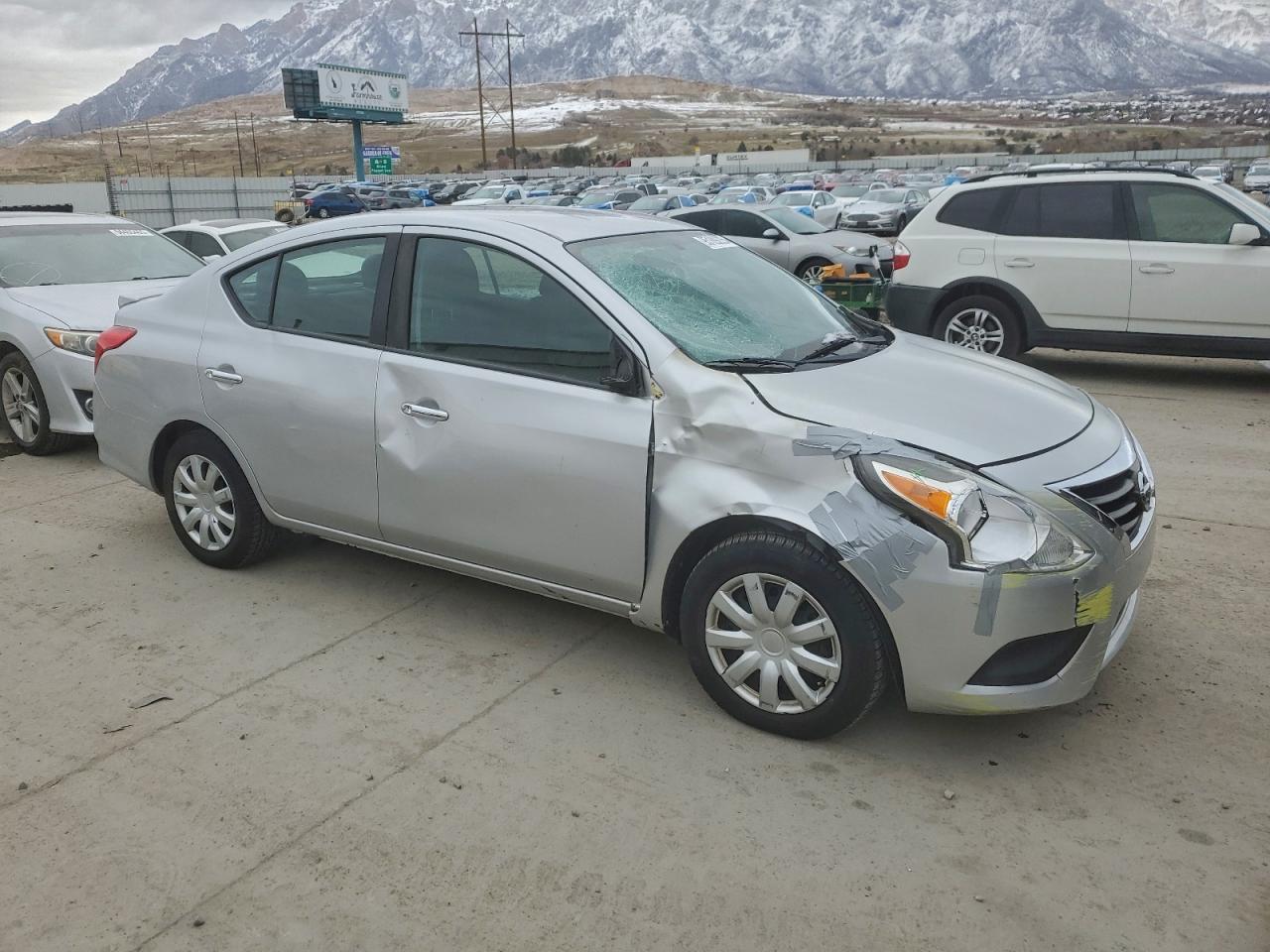 Nissan Versa S Image 9