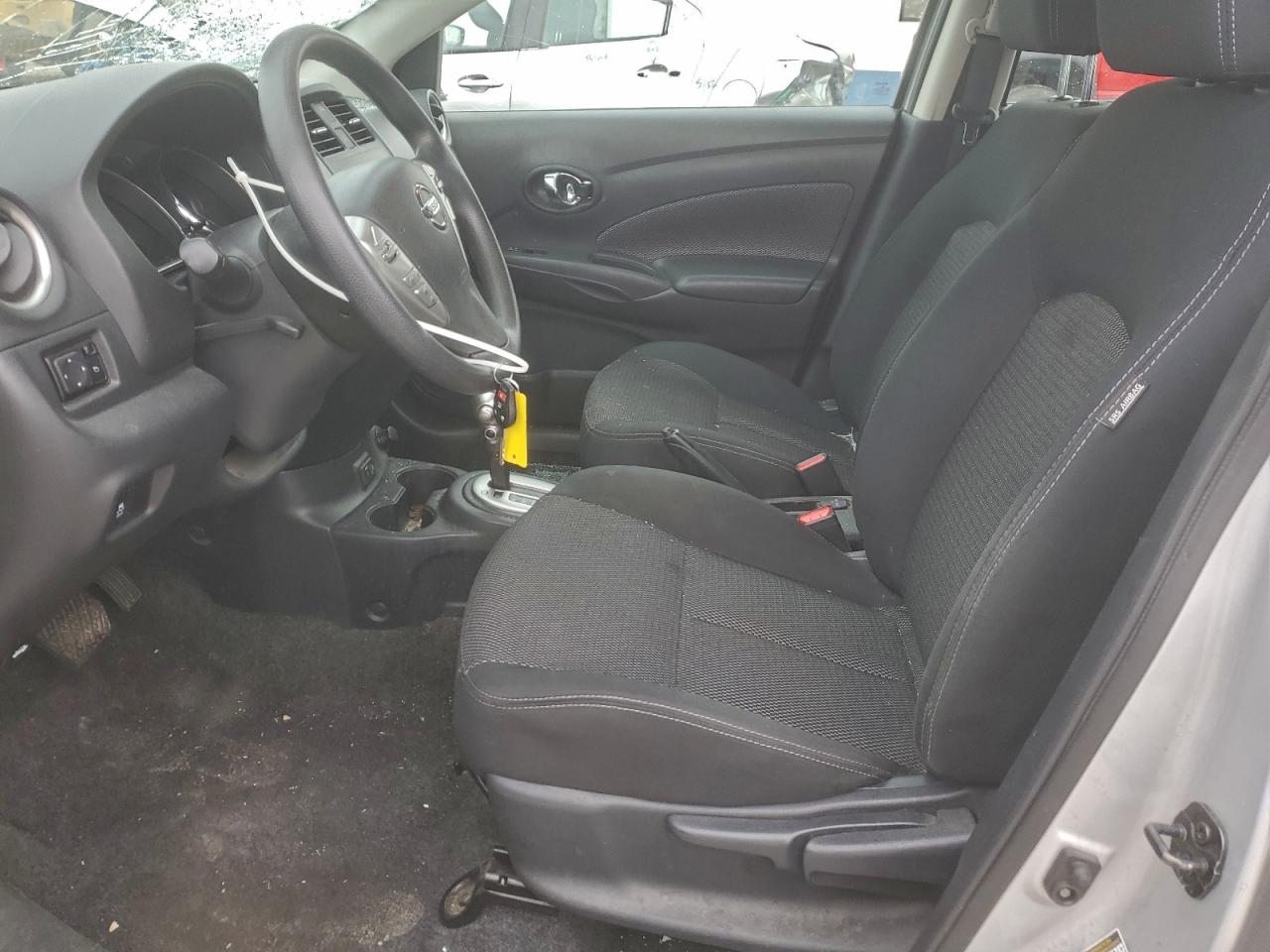 Nissan Versa S Image 11