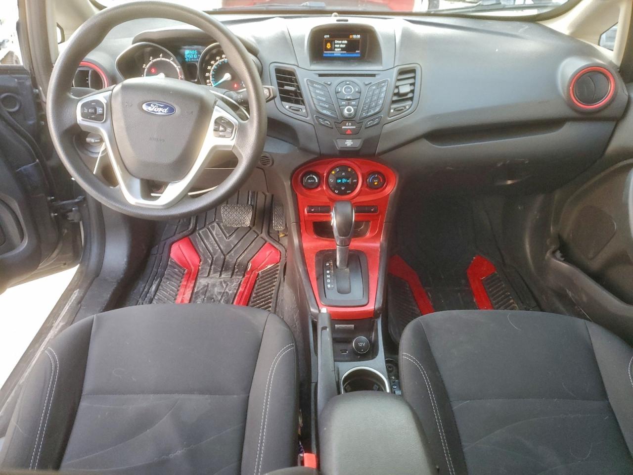 Ford Fiesta Se Image 8