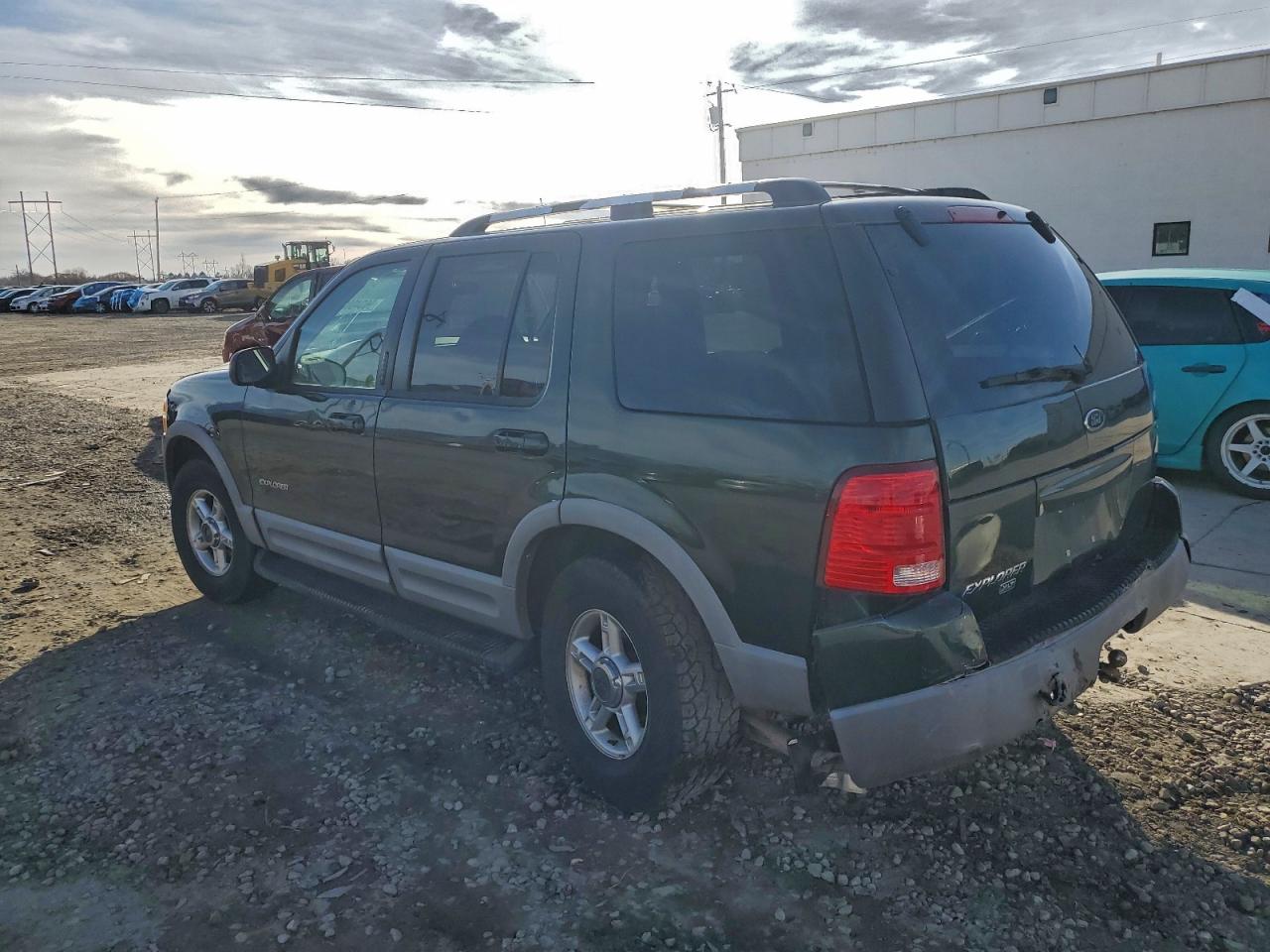 Ford Explorer Xlt Image 2