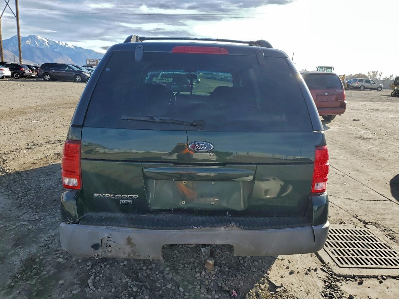 Ford Explorer Xlt Image 4