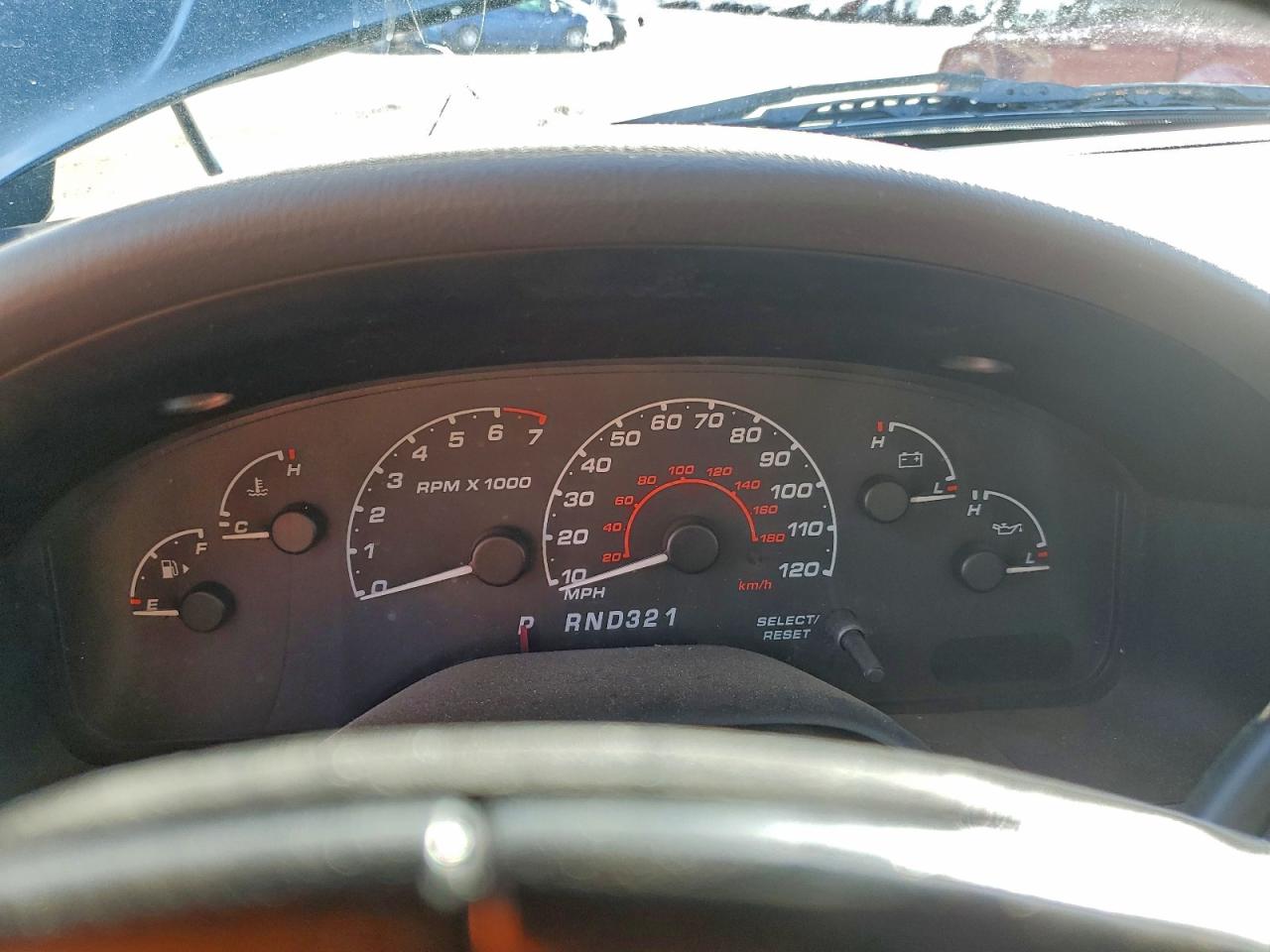 Ford Explorer Xlt Image 10