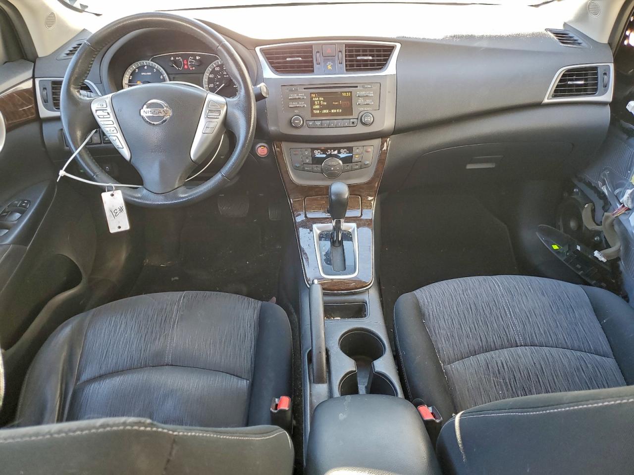 Nissan Sentra S Image 7