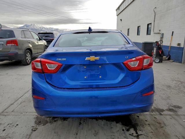 Chevrolet Cruze Lt Image 3