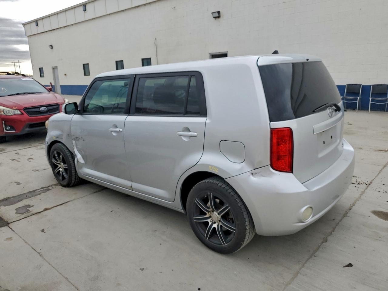Toyota Scion Xb Image 12