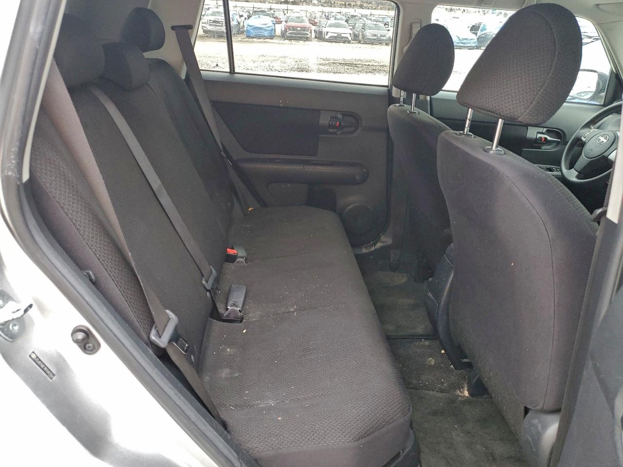 Toyota Scion Xb Image 6