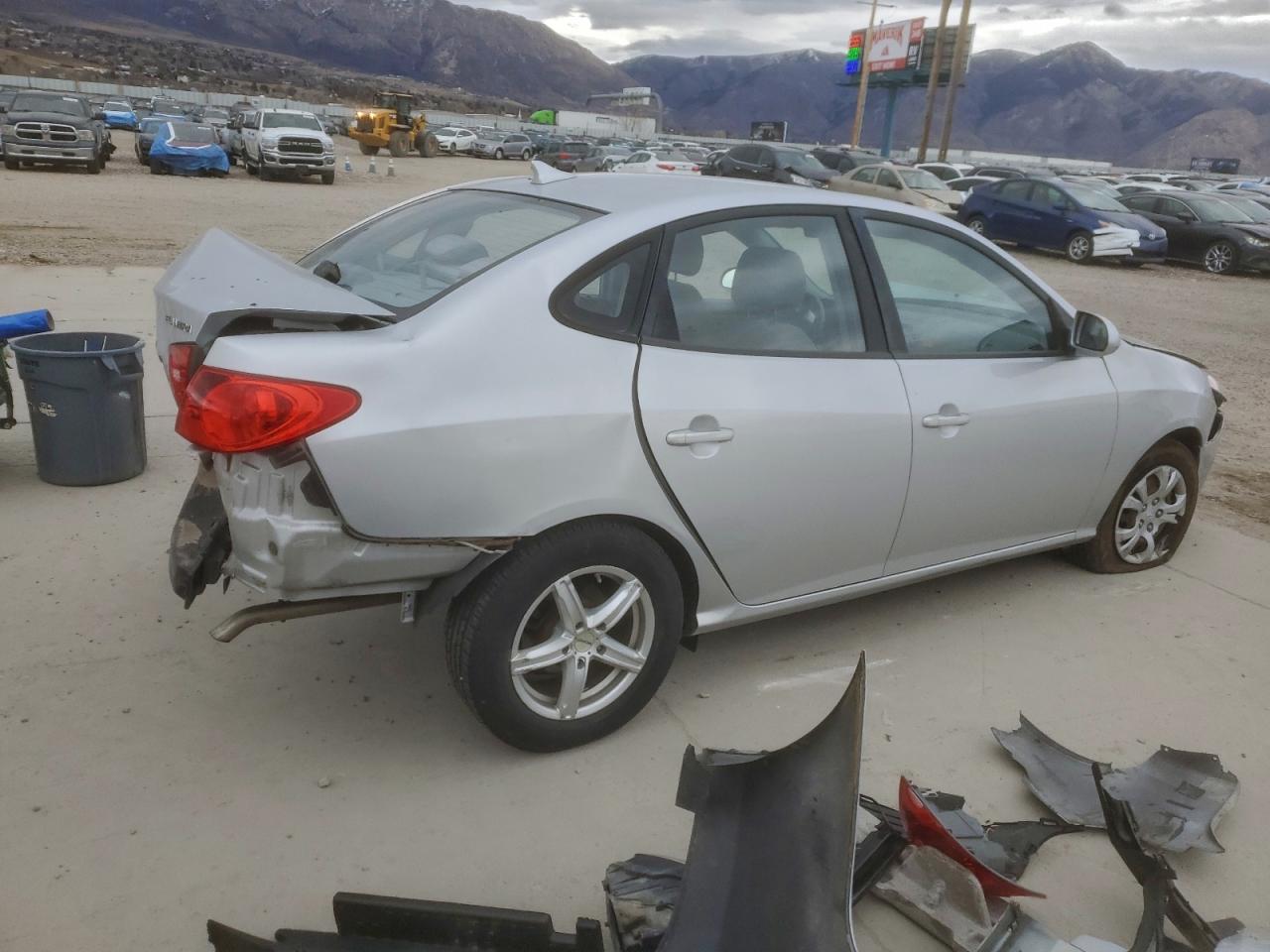 Hyundai ELANTRA Blue Image 2