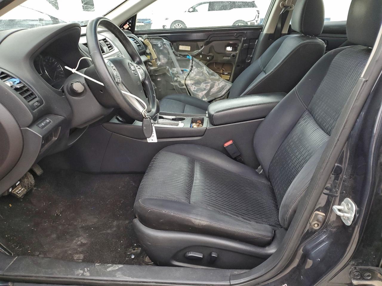 Nissan Altima 2.5 Image 4