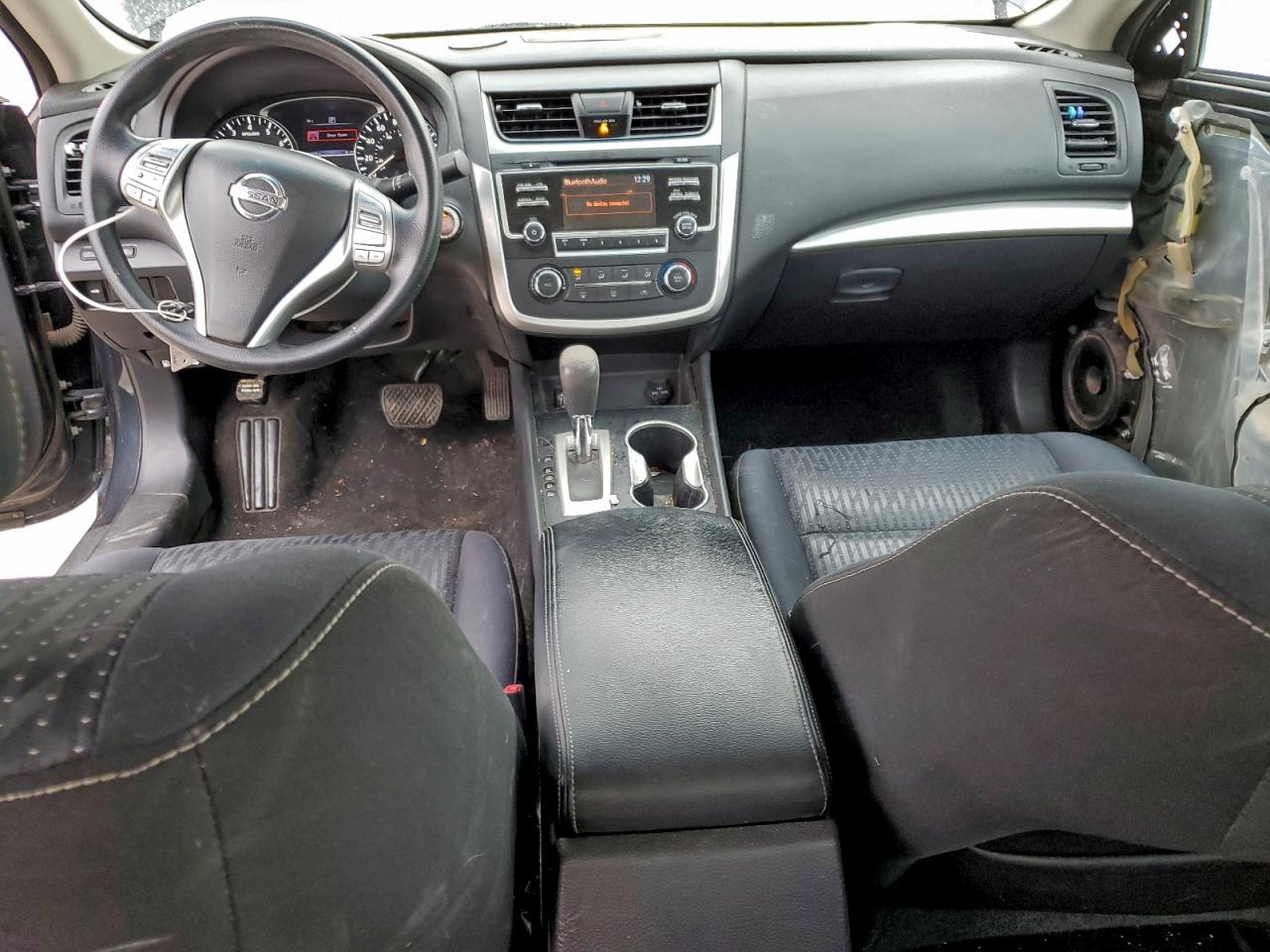 Nissan Altima 2.5 Image 2