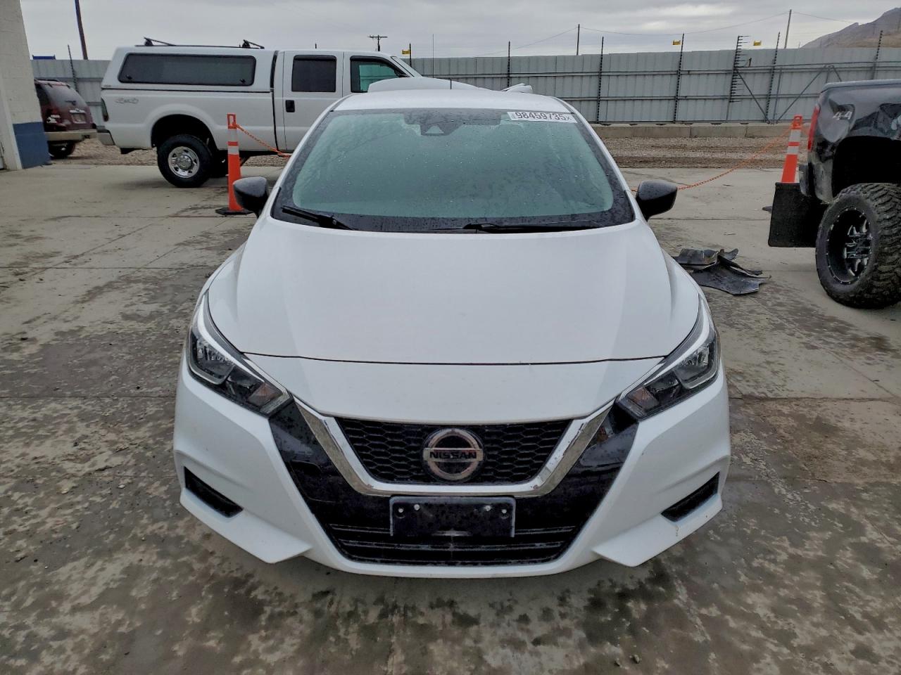 Nissan Versa S Image 4