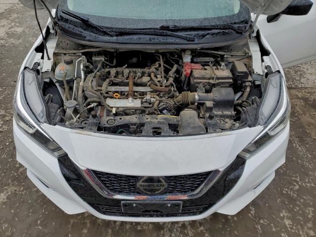 Nissan Versa S Image 8