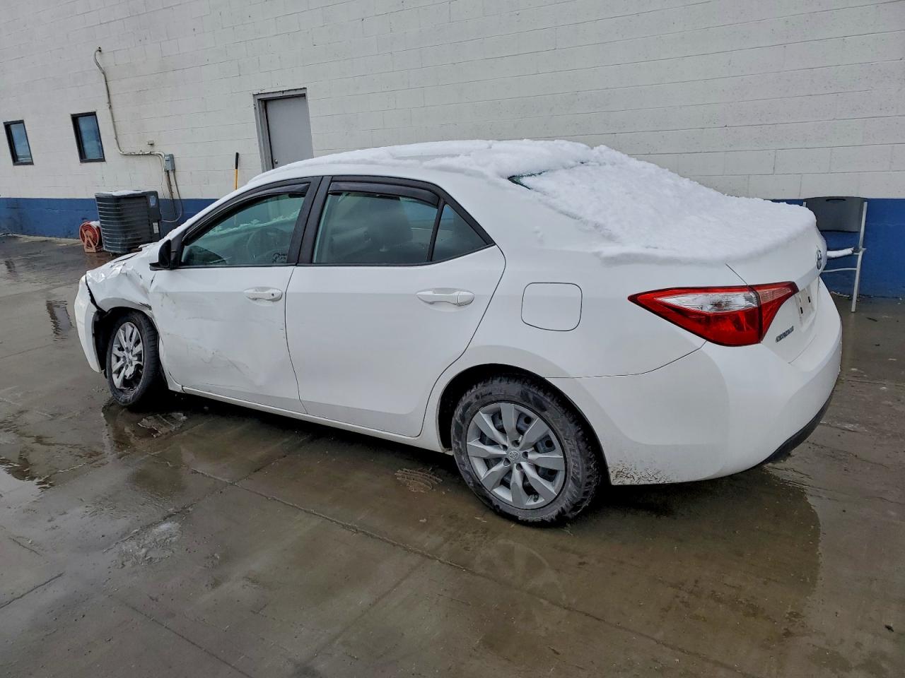 Toyota Corolla L Image 3