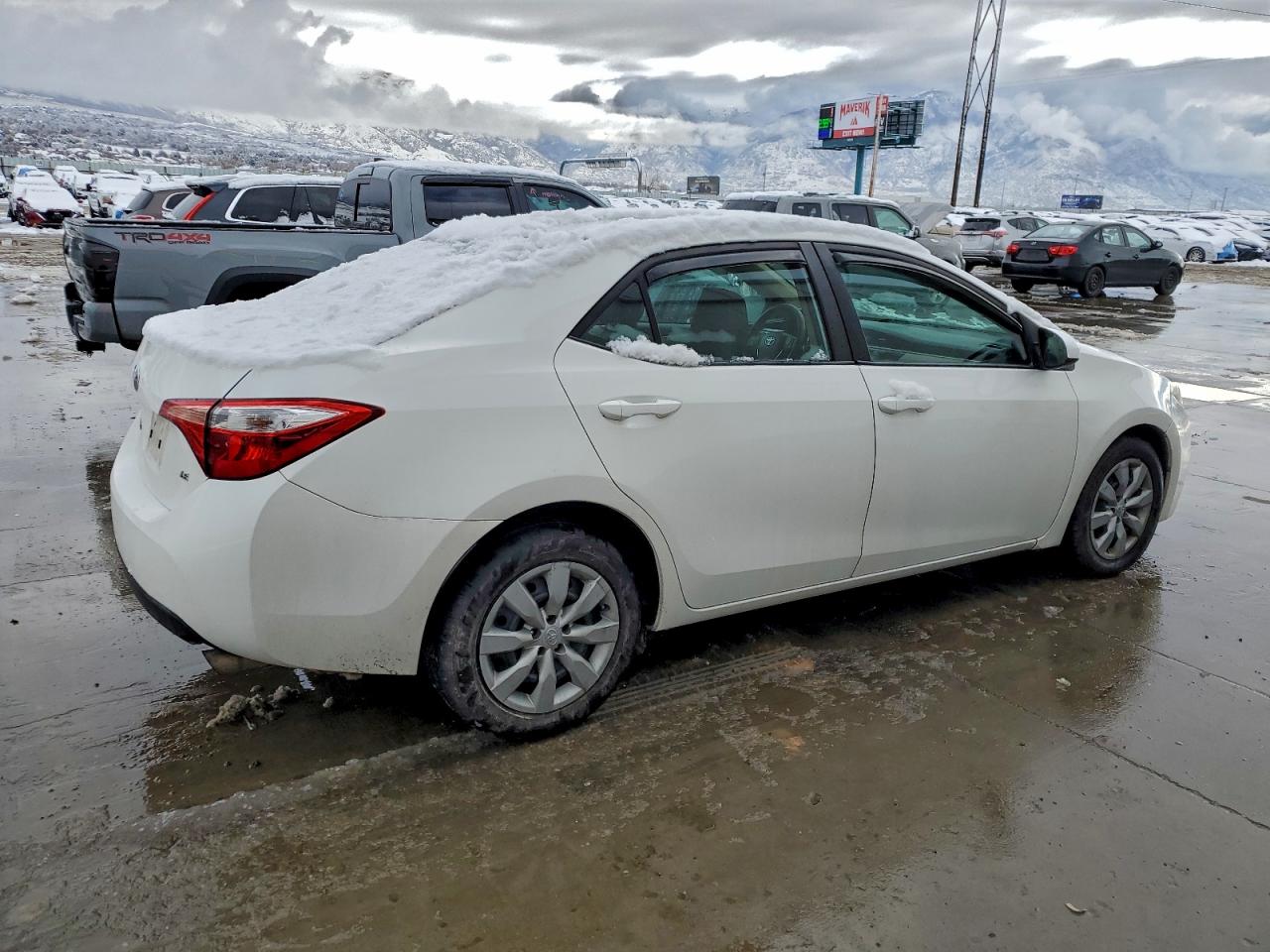 Toyota Corolla L Image 4