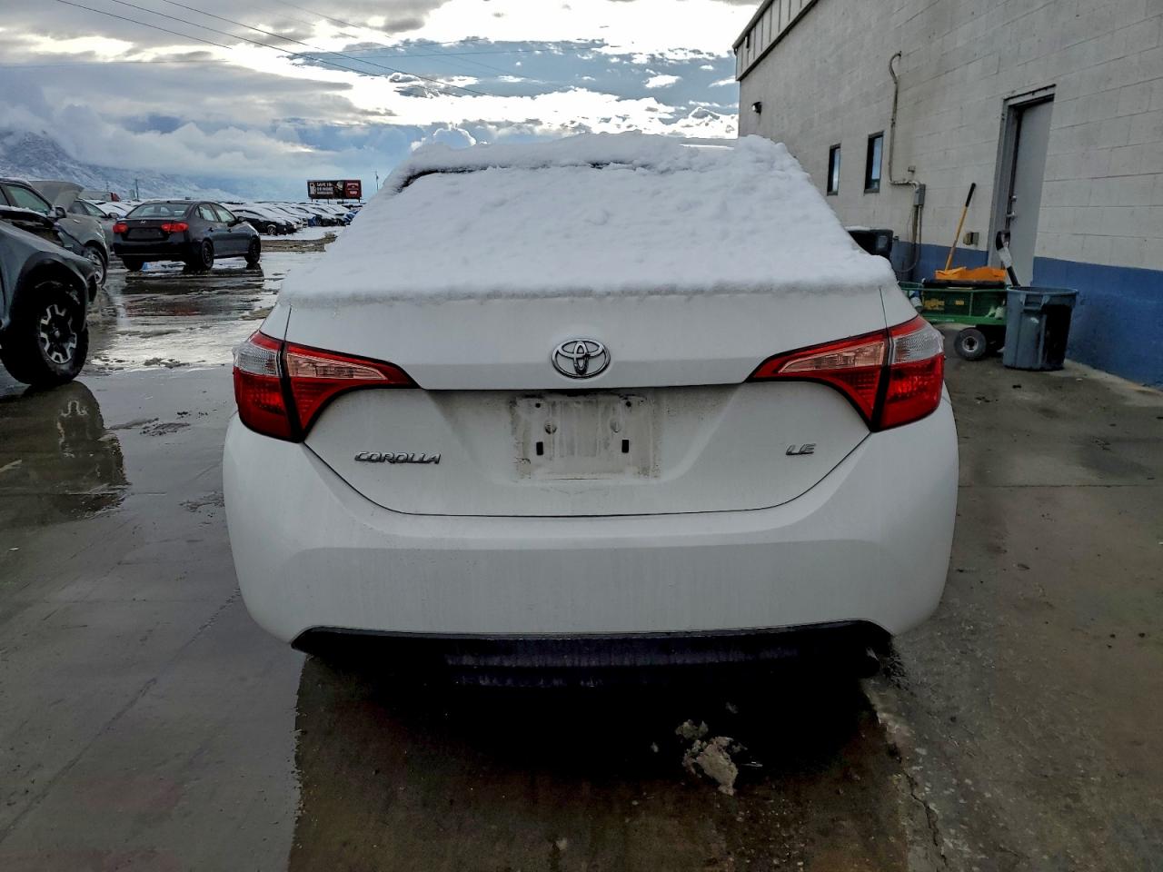 Toyota Corolla L Image 6