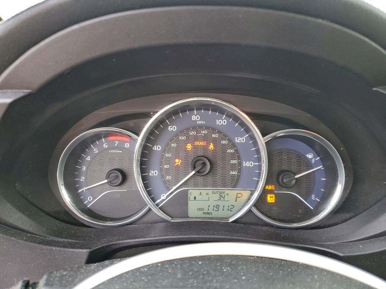 Toyota Corolla L Image 10