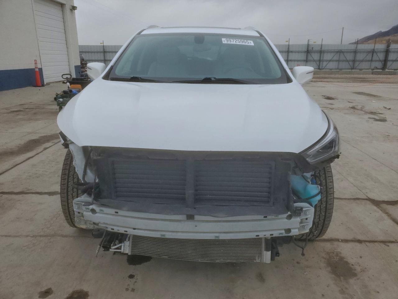 Buick Enclave Essence Image 8