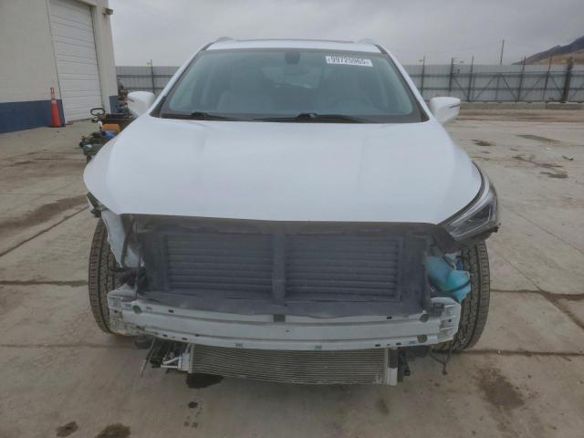 Buick Enclave Essence Image 8