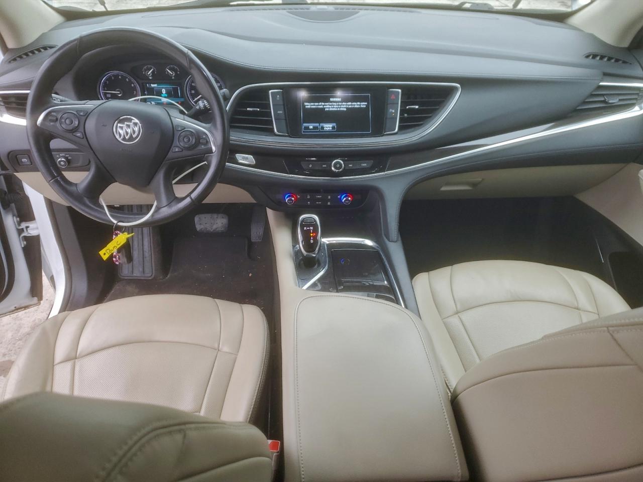 Buick Enclave Essence Image 9