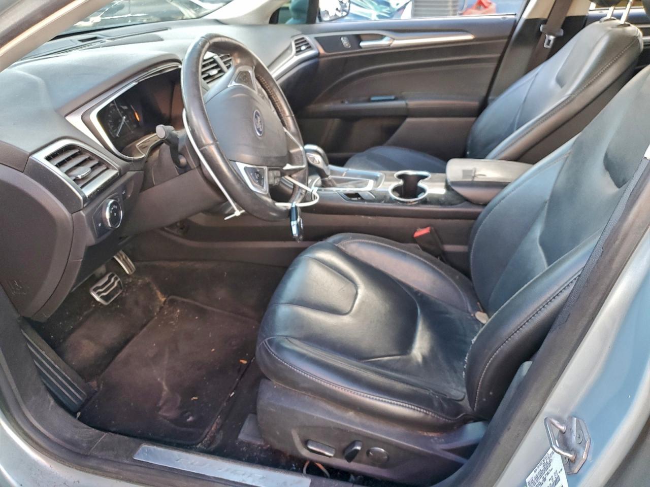 Ford Fusion Titanium Phev Image 3