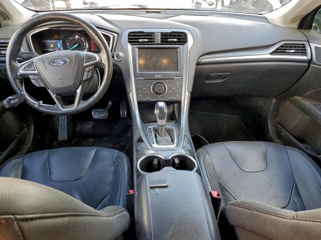 Ford Fusion Titanium Phev Image 11