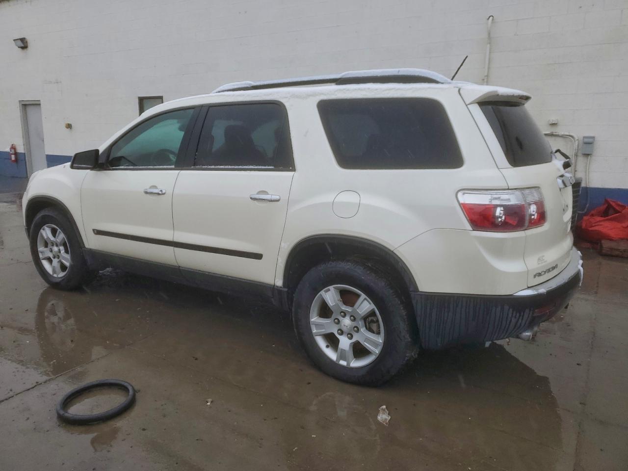 GMC Acadia Sle Image 2