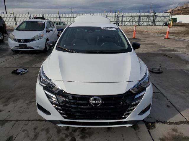 Nissan Versa S Image 6